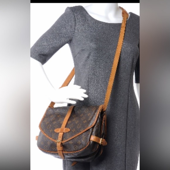 Preloved LV monogram saummur - Picture 1 of 16